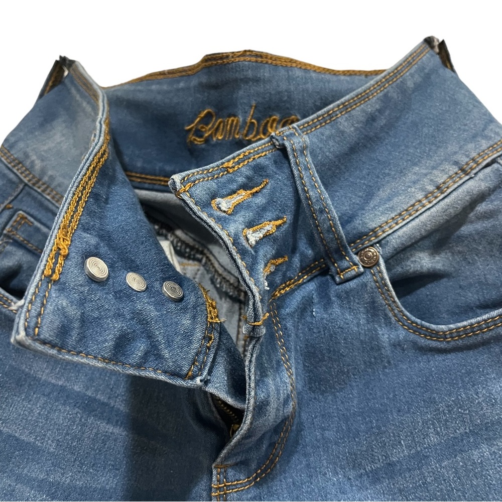 Bamboo fashion jeans w holes, multi button up for women and Junior’s